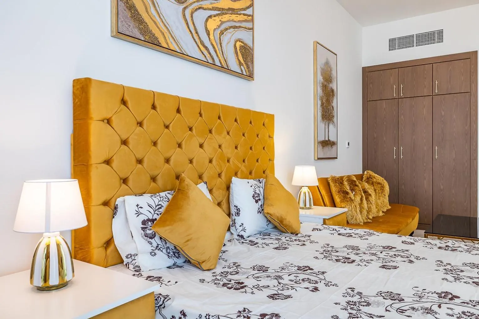 Apartment Millennium Binghatti Studio I Business Bay I Studio Dubai United Arab Emirates